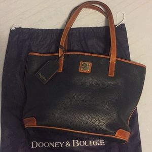 Dooney and Bourke  Charleston Shopper